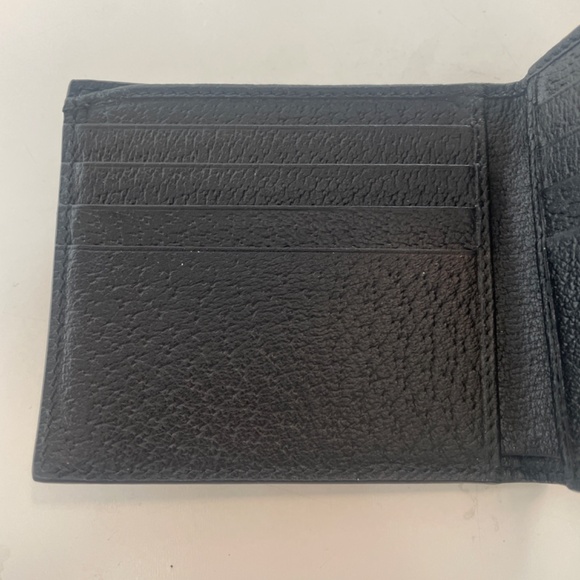GUCCI MEN'S BLACK LEATHER GG MARMONT WALLET FOR SS24 - Picture 3 of 4